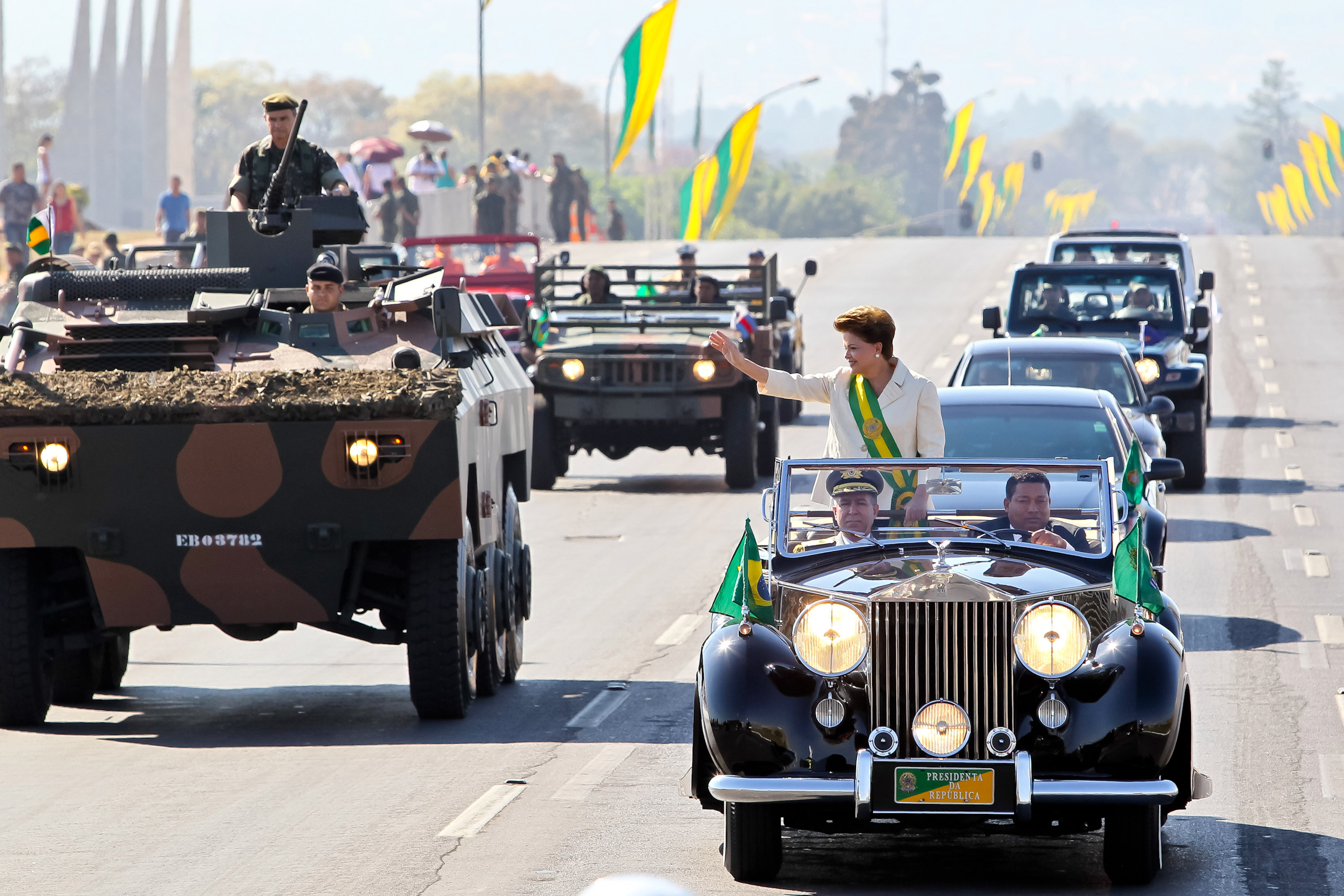 Presidenta Dilma Rousseff durante o desfile cívico-militar de 7 de setembro. Brasília-DF, 07/09/2011