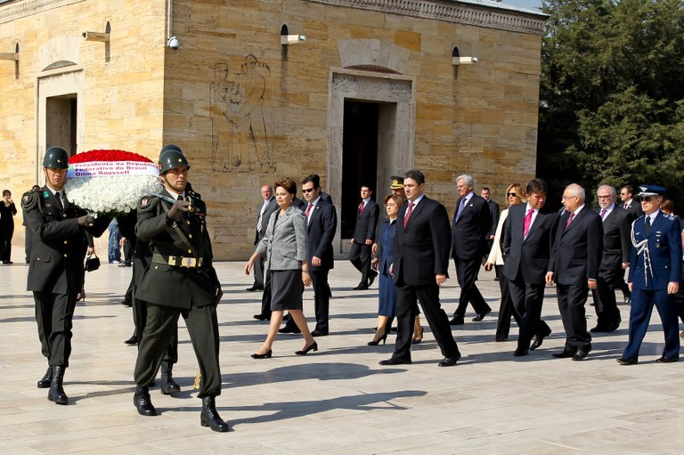 Presidenta Dilma Rousseff durante visita ao Memorial Atatürk. Ancara - TUR, 07/10/2011