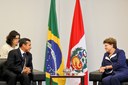 Presidenta Dilma Rousseff conversa com o presidente eleito do Peru, Ollanta Humala, durante encontro no Palácio do Planalto. Brasília-DF, 09/06/2011