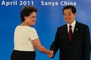 Presidenta Dilma Rousseff cumprimenta o presidente da China, Hu Jintao, durante a 3ª Cúpula dos BRICS. Sanya-China, 14/04/2011 
