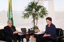 Presidenta Dilma Rousseff recebe Dom Raymundo Damasceno Assis, presidente da Conferência Nacional dos Bispos do Brasil (CNBB), no Palácio do Planalto. Brasília-DF, 12/08/2011