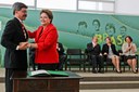 Presidenta Dilma Rousseff durante cerimônia de posse da ministra-chefe da Secretaria de Relações Institucionais da Presidência da República, Ideli Salvatti, e do ministro da Pesca e Aquicultura, Luiz Sérgio Oliveira, no Palácio do Planalto. Brasília-DF, 13/06/2011 