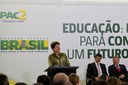 Presidenta Dilma Rousseff durante cerimônia de abertura de nova seleção para unidades de educação infantil e quadras poliesportivas escolares do PAC 2, no Palácio do Planalto. Brasília-DF, 15/09/2011