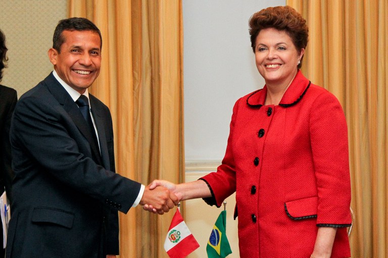 Presidenta Dilma Rousseff durante encontro bilateral com o presidente do Peru, Ollanta Humala no Hotel Waldorf Astoria. Nova Iorque-EUA, 21/09/2011