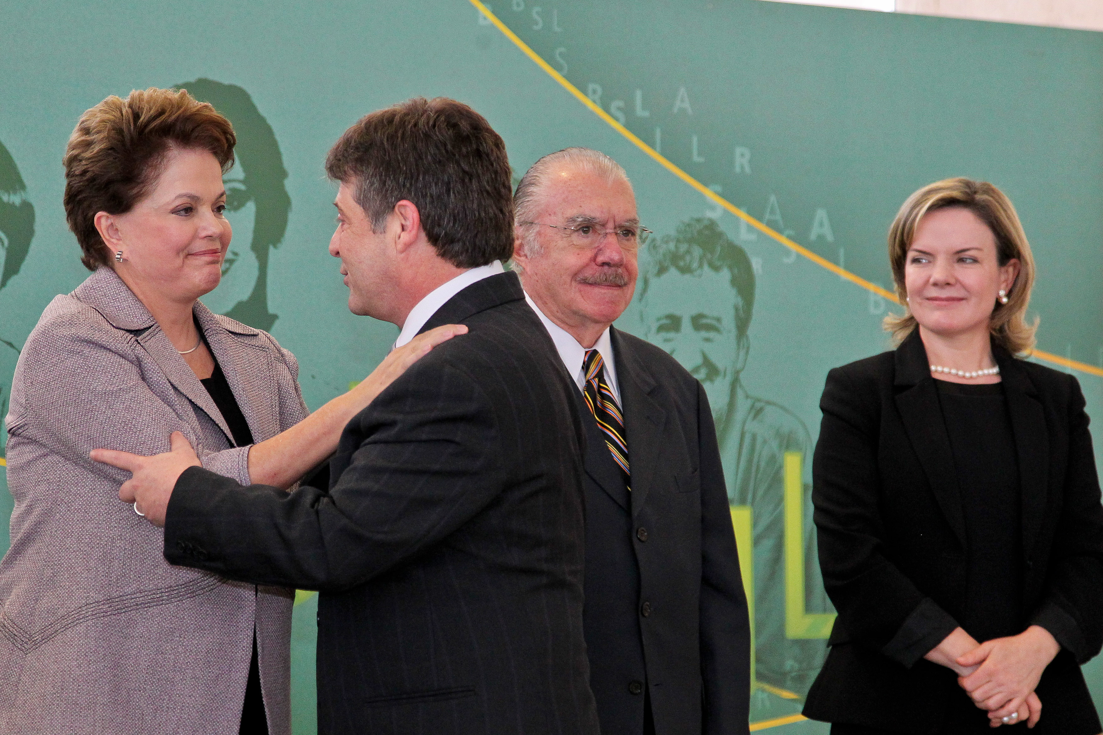 Presidenta Dilma Rousseff participa da Cerimônia de posse do Ministro da Agricultura, Pecuária e Abastecimento, Mendes Ribeiro. Brasília-DF, 23/08/2011