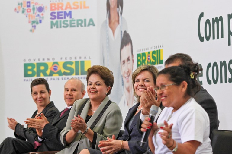  Presidenta Dilma Rousseff durante cerimônia de lançamento do Crescer - Programa Nacional de Microcrédito. Brasília-DF, 24/08/2011