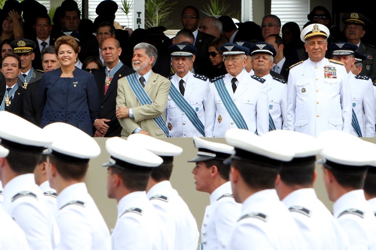 Presidenta Dilma Rousseff participa da Cerimônia de imposição de Comendas da Ordem ao Mérito Aeronáutico. Brasília-DF,26/10/2011