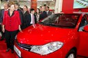 Presidenta Dilma Rousseff durante durante visita a estandes,  na  abertura oficial do 27º salão internacional do automóvel 2012. São Paulo-SP, 24/10/2012