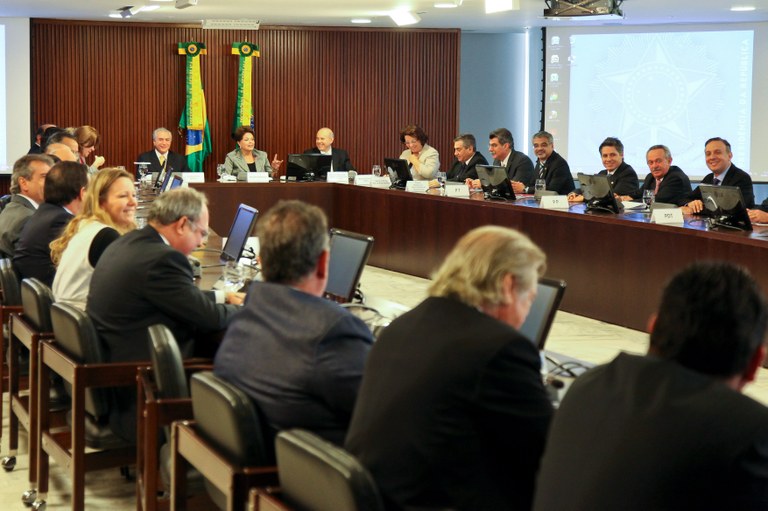 Presidenta Dilma Rousseff durante reunião do Conselho Político (Brasília-DF, 29/08/2011)
