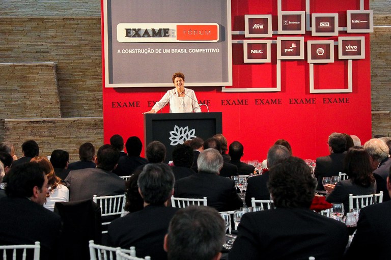 Presidenta Dilma Rousseff participa do Exame Fórum 2011 - Brasil Competitivo - como tornar o Brasil um país competitivo perante o mundo - como aproveitar as novas janelas de oportunidades. São Paulo - SP 30/09/2011
