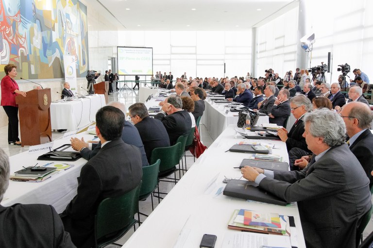 Presidenta Dilma Rousseff durante 39ª Reunião Ordinária do Pleno do Conselho de Desenvolvimento Econômico e Social - CDES. Brasília - DF, 30/08/2012