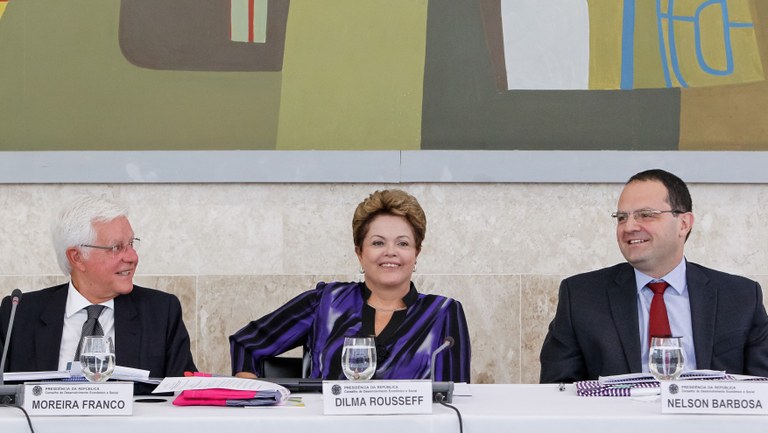 Presidenta Dilma Rousseff e o ministro Wellington Moreira Franco da Secretaria de assuntos Estratégicos / PR, Nelson Barbosa, ministro interino da fazenda, durante a 40ª Reunião Ordinária do Pleno do Conselho de Desenvolvimento Econômico e Social - CDES. Brasília - DF, 27/02/2013