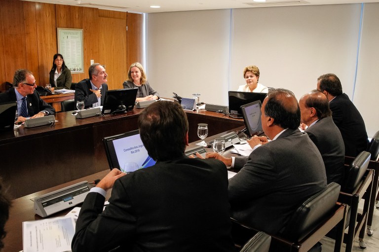  Presidenta Dilma Rousseff recebe Aldo Rebelo Ministro do Esporte, Governador do Rio de Janeiro Sérgio Cabral, o Vice-Governador Pezão e o Prefeito do Rio de Janeiro Eduardo Paes. Brasília-DF, 31/01/2013 