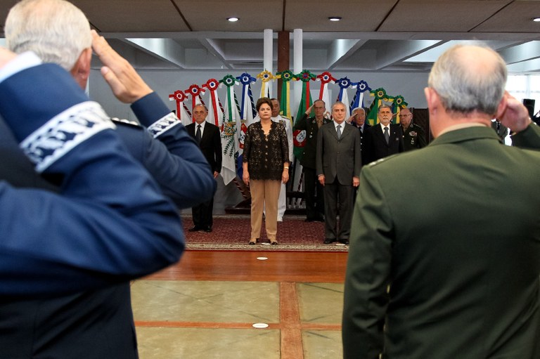 Presidenta Dilma Rousseff durante almoço de confraternização com os Oficiais-Generais das Forças Armadas, clube da aeronáutica de Brasília. Brasília - DF, 19/12/2011