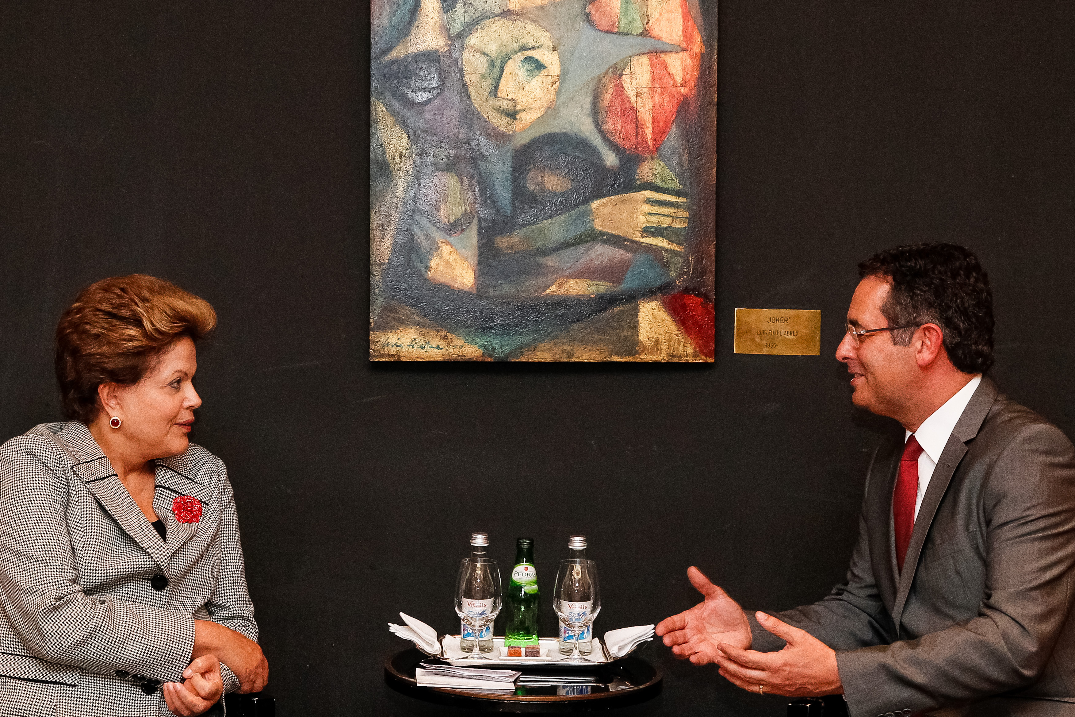 Presidenta Dilma Rousseff durante encontro com o senhor António José Seguro, secretário-geral do Partido Socialista Portugues. Lisboa - Portugal, 09/06/2013