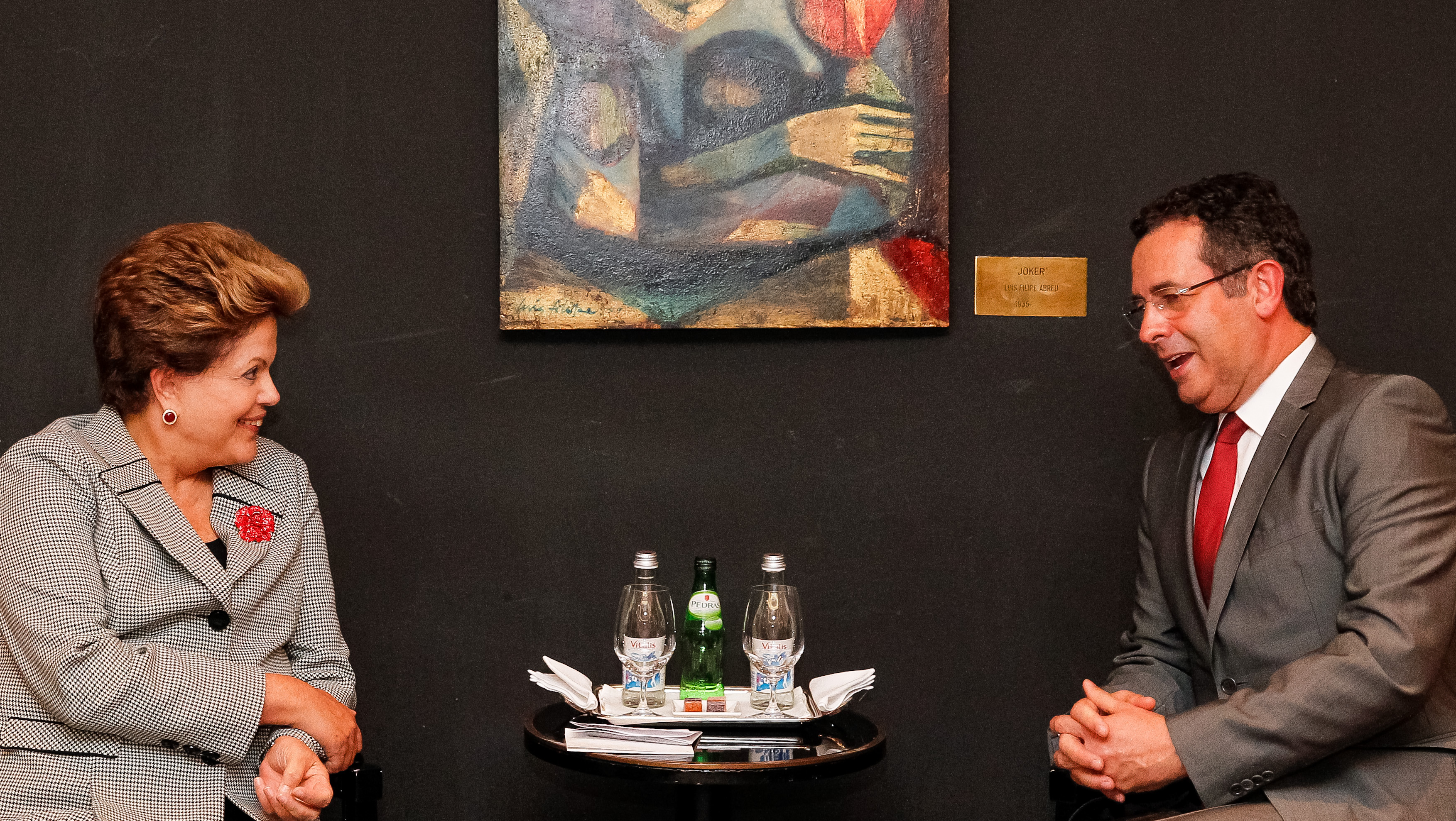 Presidenta Dilma Rousseff durante encontro com o senhor António José Seguro, secretário-geral do Partido Socialista Portugues. Lisboa - Portugal, 09/06/2013