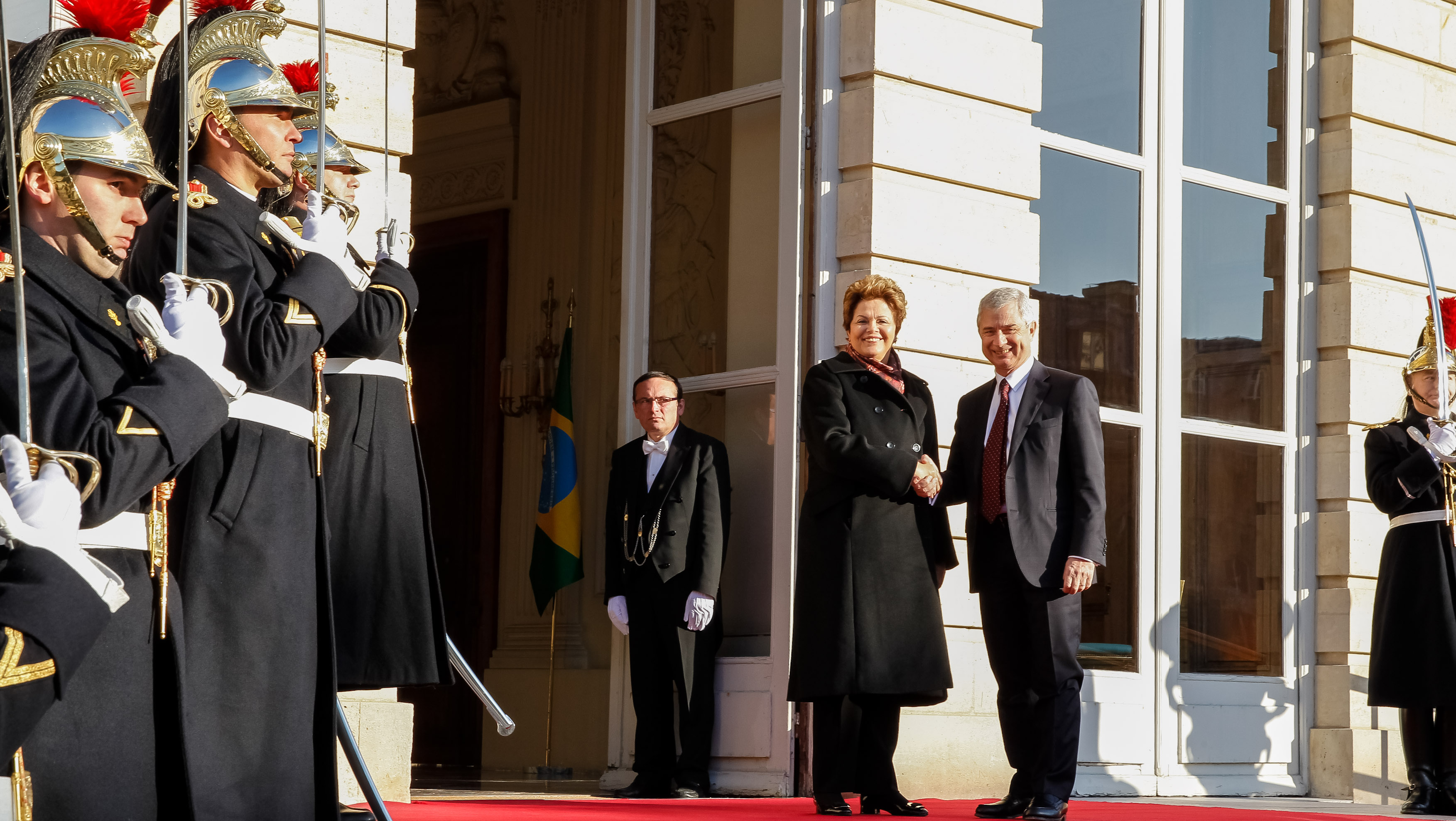  Presidenta Dilma Rousseff durante encontro com o Deputado Claude Bartolone, Presidente da Assembléia Nacional. Paris - FR, 11/12/2012