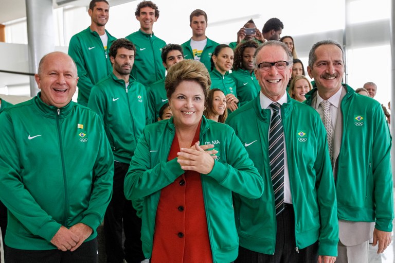 Presidenta Dilma Rousseff recebe no Palácio do Planalto atletas que participarão das Olímpiadas de Londres. Brasília-DF, 15/06/2012
