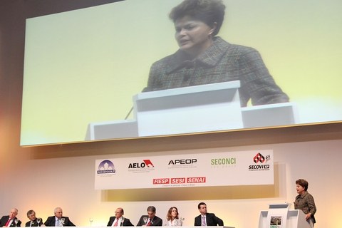 Presidenta Dilma Rousseff discursa na cerimônia de abertura do 83º Encontro Nacional da Indústria da Construção. São Paulo-SP, 19/08/2011