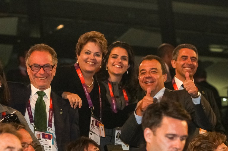 Presidenta Dilma Rousseff com o Governador do Estado do Rio de Janeiro, Sérgio Cabral, durante cerimônia de abertura dos Jogos Olímpicos. Londres - Inglaterra, 27/07/2012