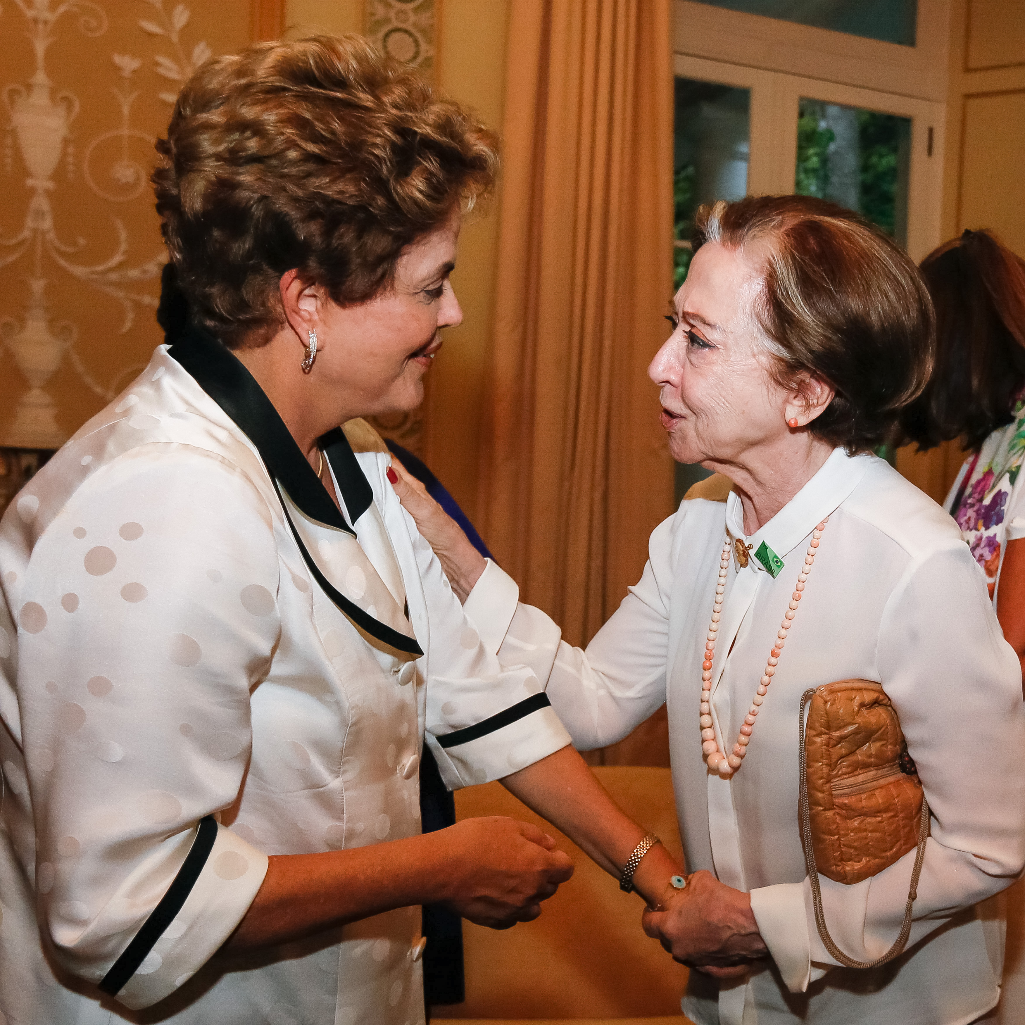 Presidenta Dilma Rousseff cumprimenta a atriz Fernanda Montenegro, durante cerimônia de aniversário dos 450 anos da cidade do Rio de Janeiro. Rio de Janeiro-RJ, 01/03/2015