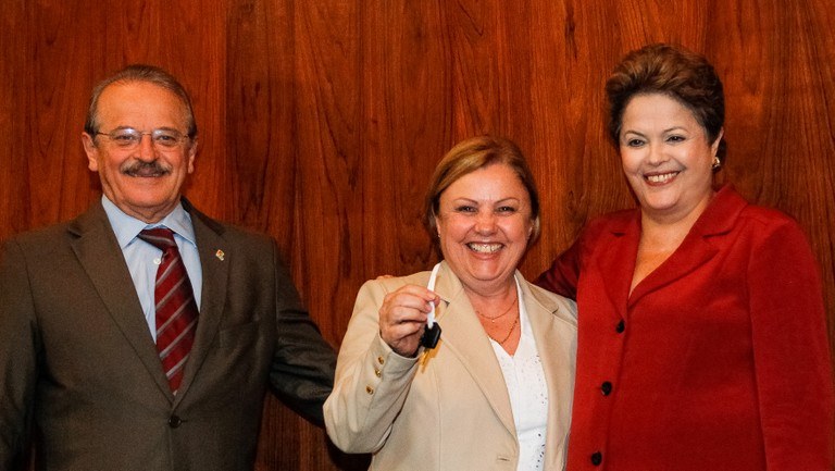 Presidenta Dilma Rousseff durante cerimônia de anúncio do PAC Mobilidade e de entrega de 57 Máquinas Motoniveladoras