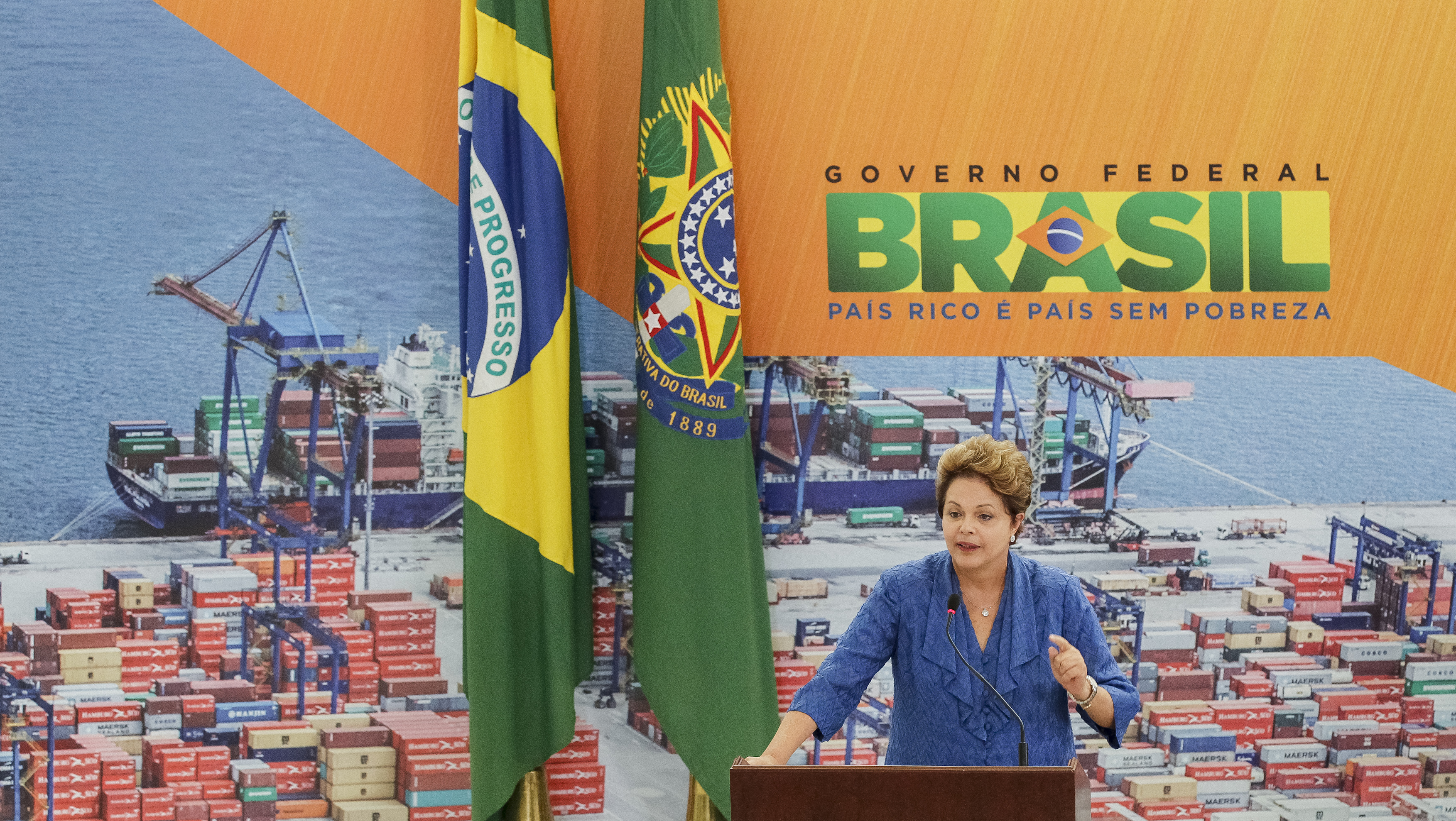 Presidenta Dilma Rousseff durante cerimônia de anúncio do Programa de Investimentos em Logística: Portos no Palácio do Planalto. Brasília - DF, 06/12/2012