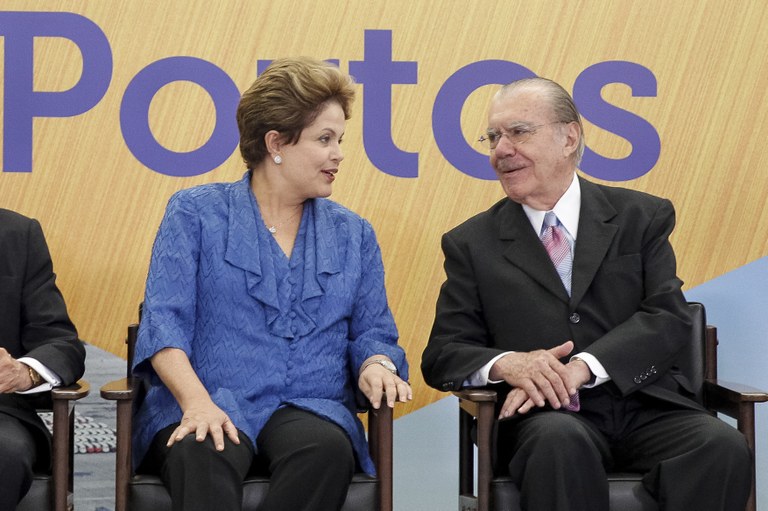 Presidenta Dilma Rousseff durante cerimônia de anúncio do Programa de Investimentos em Logística: Portos no Palácio do Planalto. Brasília - DF, 06/12/2012