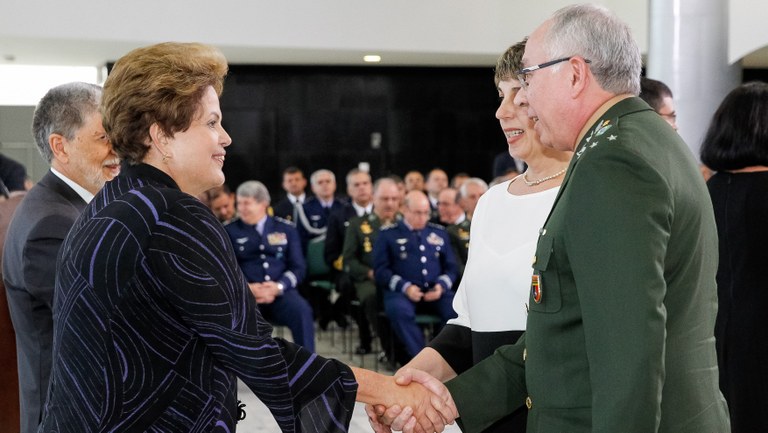 Presidenta Dilma Rousseff durante a cerimônia de apresentação dos novos oficiais-generais e oficiais-generais promovidos, no Palácio do Planalto. Brasília - DF, 08/08/2013