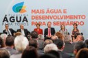 Presidenta Dilma Rousseff durante cerimônia de assinatura de termos de compromisso do Programa Água para Todos com municípios do semiárido brasileiro. Brasília - DF, 10/09/2013