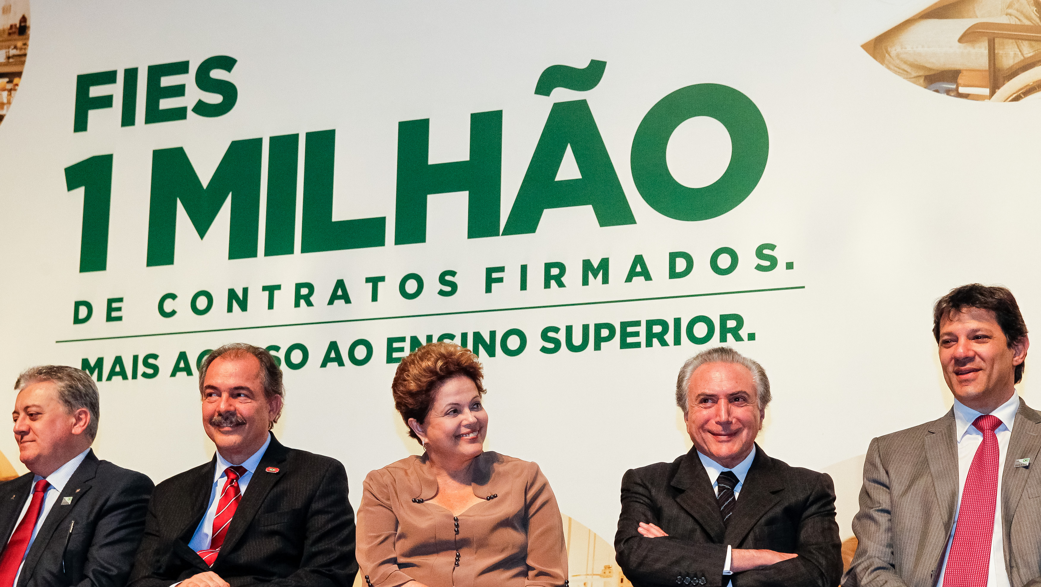 Presidenta Dilma Rousseff durante cerimônia de celebração de um milhão de contratos do Fundo de Financiamento Estudantil (FIES). São Paulo - SP, 22/08/2013