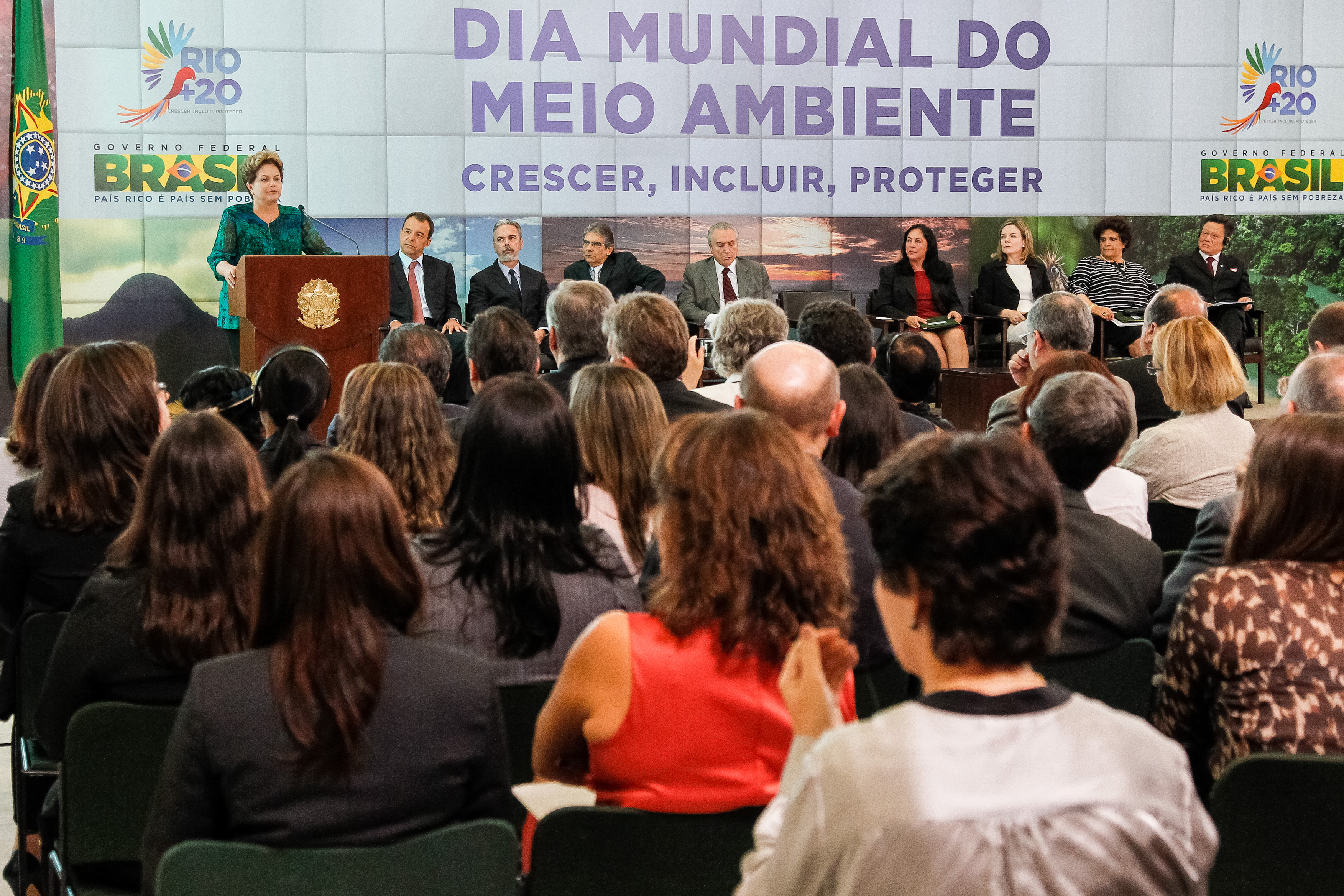 Presidenta Dilma Rousseff durante cerimônia de comemoração do Dia Mundial do Meio Ambiente. Brasília - DF, 05/06/2012