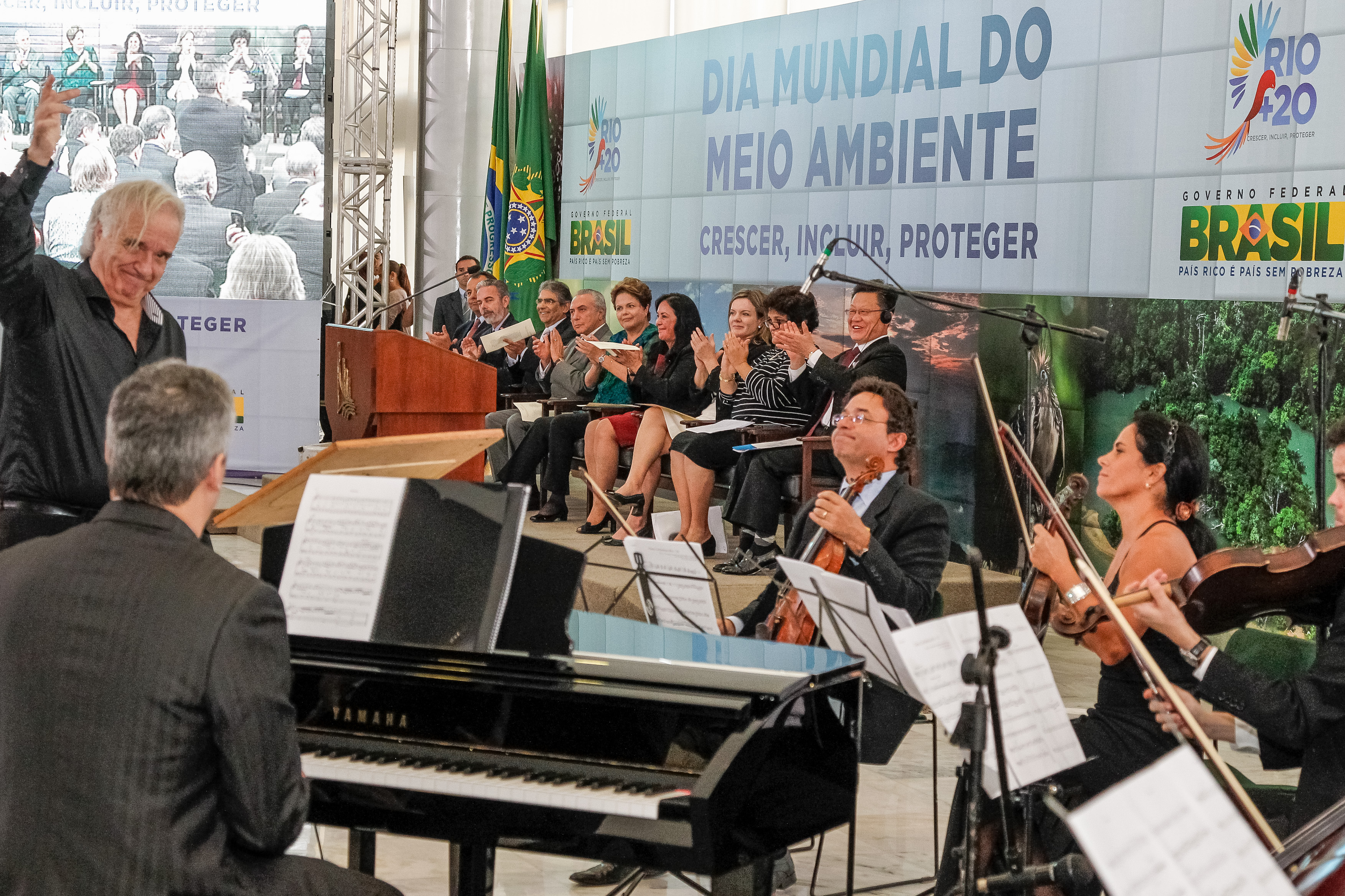 Presidenta Dilma Rousseff durante cerimônia de comemoração do Dia Mundial do Meio Ambiente. Brasília - DF, 05/06/2012