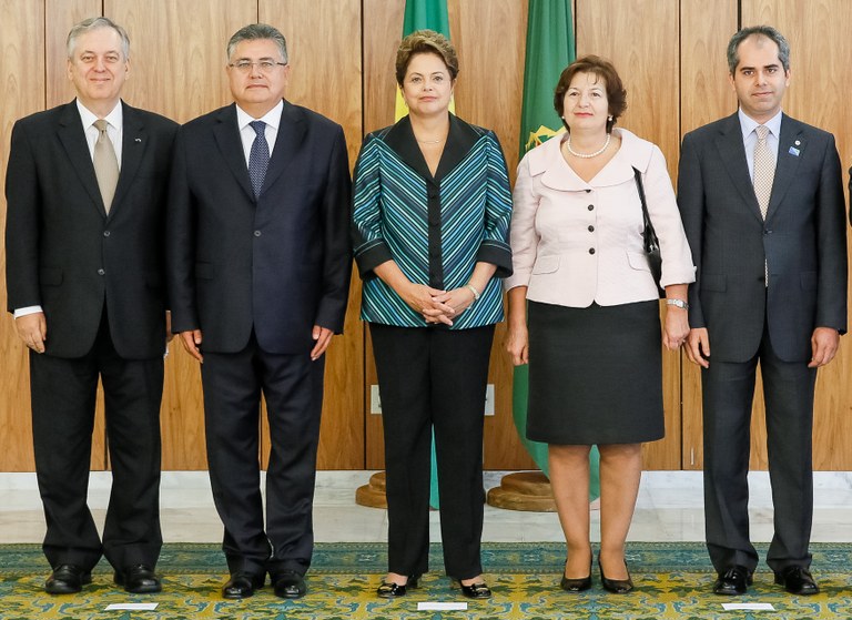 Presidenta Dilma Rousseff recebe do embaixador da República da Turquia Senhor, Hüseyin Lapzip Diriöz a carta credencial dos Embaixadores Estrangeiros. Brasília - DF, 10/11/2014