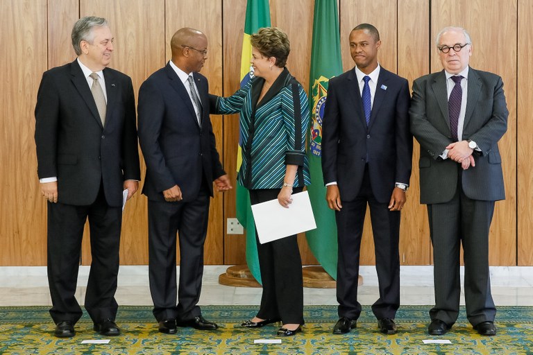 Presidenta Dilma Rousseff recebe do Embaixador da República de Cabo Verde Senhor, Domingos Dias Pereira Mascarenhas a carta credencial dos Embaixadores Estrangeiros. Brasília - DF, 10/11/2014