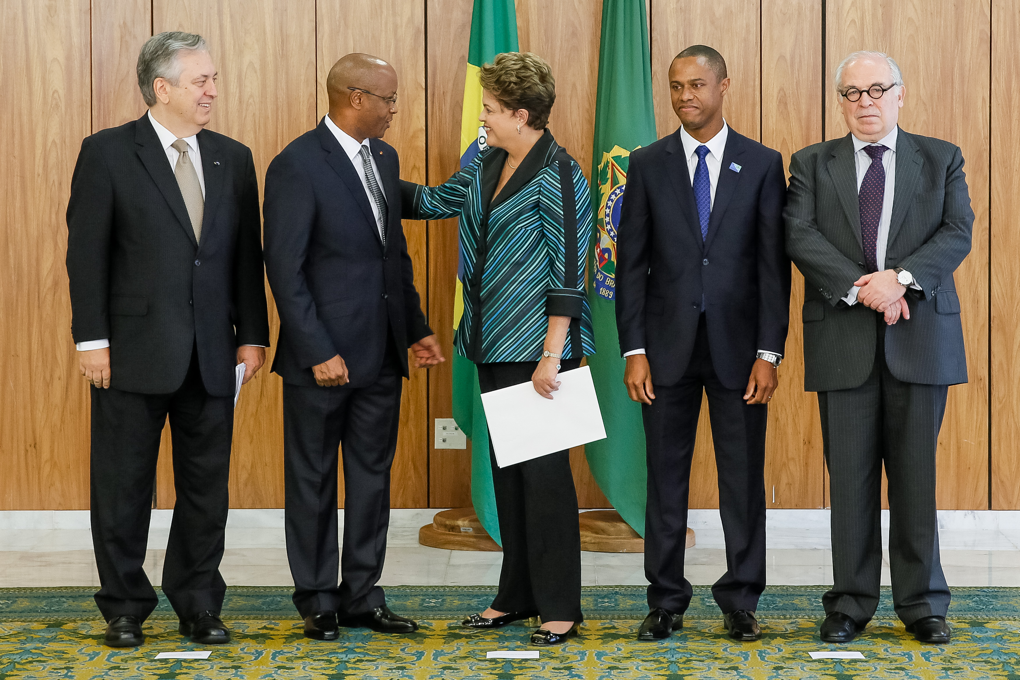 Presidenta Dilma Rousseff recebe do Embaixador da República de Cabo Verde Senhor, Domingos Dias Pereira Mascarenhas a carta credencial dos Embaixadores Estrangeiros. Brasília - DF, 10/11/2014