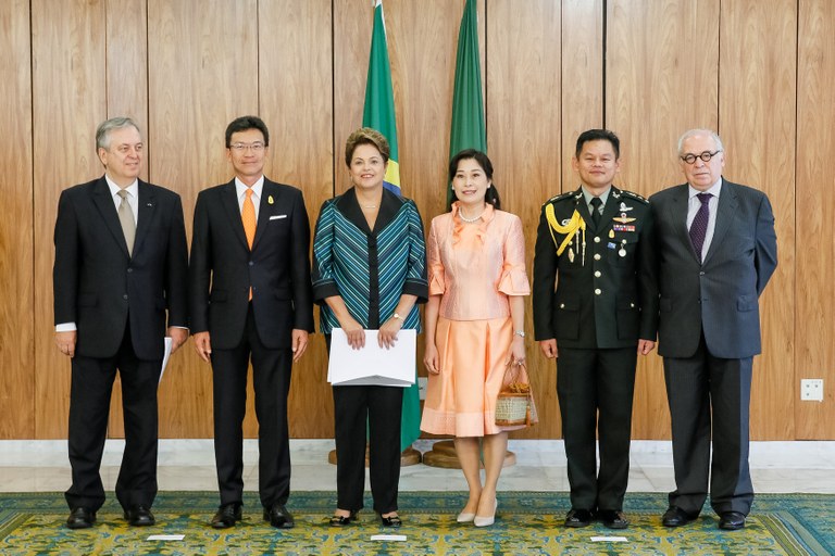 Presidenta Dilma Rousseff recebe do Embaixador do Reino da Tailândia Senhor, Pichayaphant Charnbhumidol a carta credencial dos Embaixadores Estrangeiros. Brasília - DF, 10/11/2014