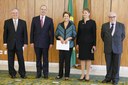 Presidenta Dilma Rousseff recebe do Embaixador do Reino da Dinamarca Senhor, Køjlund Christensen a carta credencial dos Embaixadores Estrangeiros. Brasília - DF, 10/11/2014