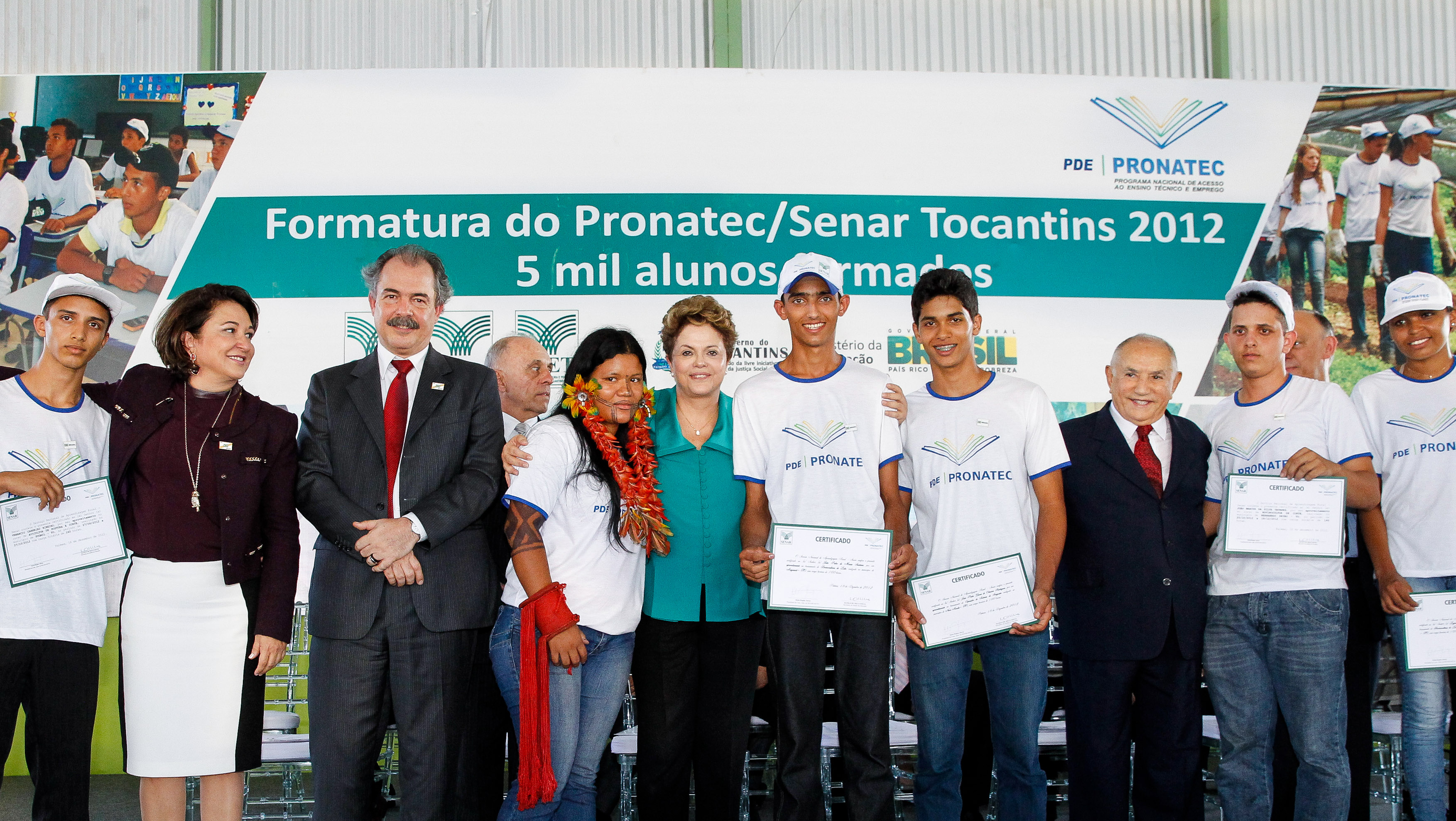 Presidenta Dilma Rousseff durante a cerimônia de entrega de certificados aos formandos dos cursos do Programa Nacional de Acesso ao Ensino Técnico e ao Emprego - Pronatec. Palmas - TO, 19/12/2012