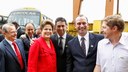 Presidenta Dilma Rousseff cerimônia de entrega de retroescavadeiras, motoniveladoras e ônibus escolares a prefeitos do Rio Grande do Sul. Porto Alegre - RS  12/04/2013