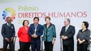 Presidenta Dilma Rousseff entrega o prêmio ao Raimundo Nonato Pereira da Silva na categoria Erradicação do Sub-registro de Nascimento Santa Quitéria do Maranhão, durante cerimônia de entrega do Prêmio Direitos Humanos 2014 no Palácio do Itamaraty. Brasília-DF, 10/12/2014