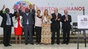  Presidenta Dilma Rousseff entrega o prêmio “Categoria Inclusão da Pessoa com Deficiência” a Associação de Comunicação Educativa Roquette Pinto representado por Mônica Gardelli Franco na entrega do Prêmio Direitos Humanos 2015 - 21ª Edição. Brasília-DF, 11/12/2015