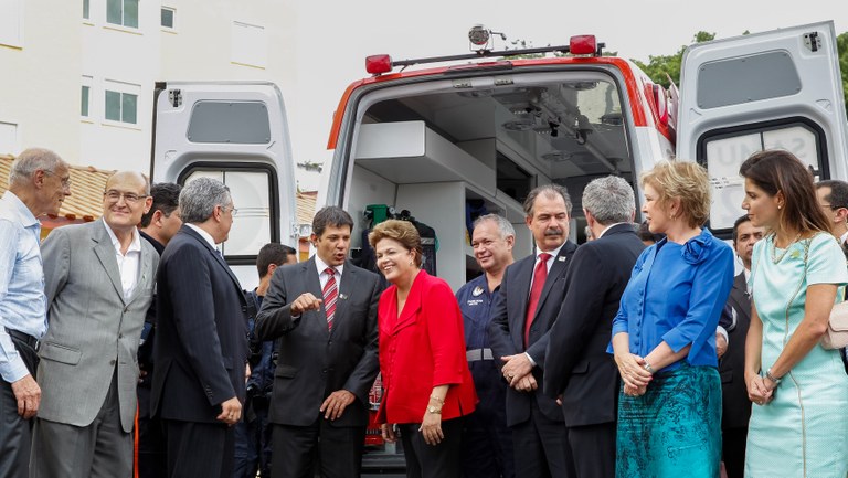  Presidenta Dilma Rousseff durante cerimônia de entrega de 300 unidades habitacionais do condomínio residencial Iguape e de 84 ambulâncias para o SAMU 192 do município de São Paulo. São Paulo, SP 25/01/2013