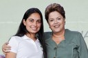 Presidenta Dilma Rousseff durante entrega de diploma e de cartão de identificação. Belo Horizonte - MG, 23/10/2013