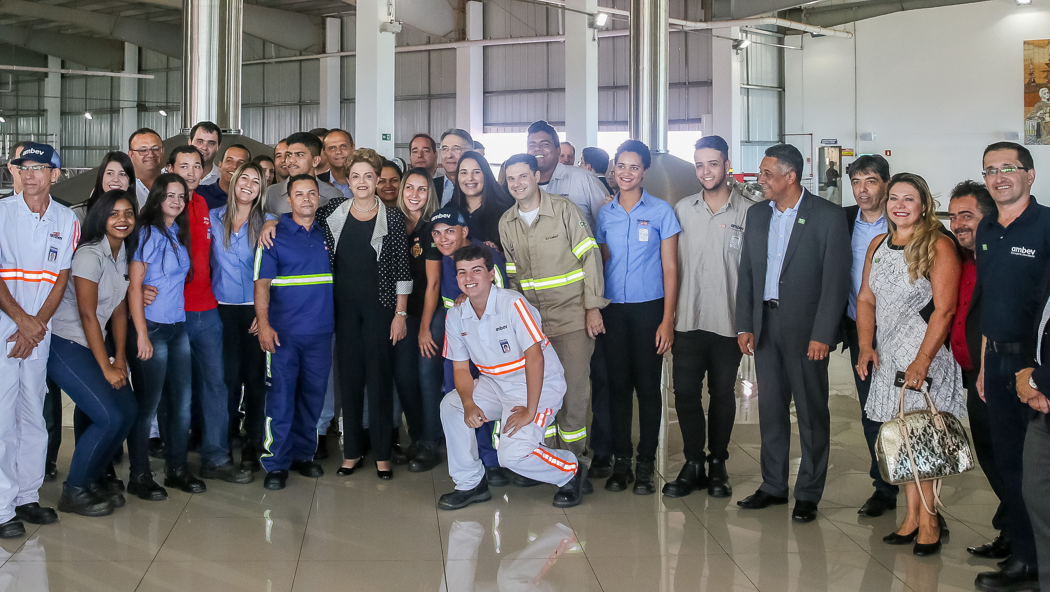  Presidenta Dilma Rousseff durante cerimônia de inauguração da Cervejaria Uberlândia Ambev. Uberlândia-MG, 04/02/2016  