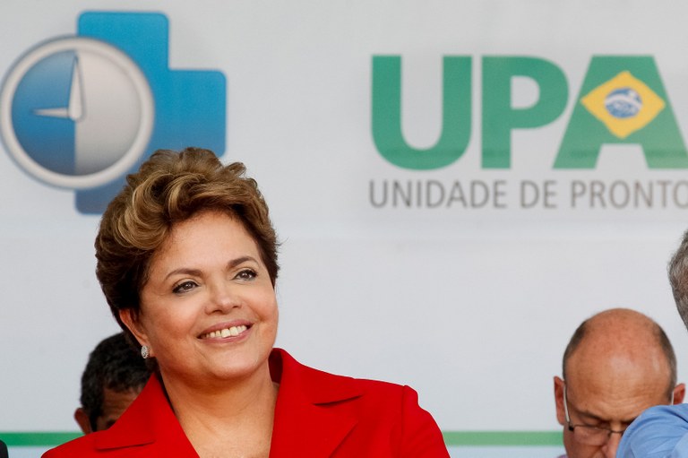 Presidenta Dilma Rousseff durante cerimônia de inauguração da UPA 24h, Alves Dias em  São Bernardo do Campo-SP e inaugurações simultâneas da UPA 24 em Porto seguro - BA e no Recanto das Emas - DF. São Bernardo do Campo - SP, 05/07/2012