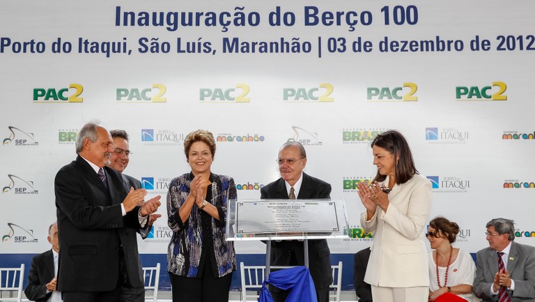 Presidenta Dilma Rousseff durante cerimônia de inauguração do Berço 100, alargamento do Cais Sul e ampliação do Porto do Itaqui. São Luís - MA, 03/12/2012