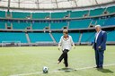 Presidenta Dilma Rousseff e Jaques Wagner, Governador do Estado da Bahia, durante cerimônia de inauguração do complexo esportivo cultural Otávio Mangabeira - Arena Fonte Nova. Salvador -  BA,  05/04/2013