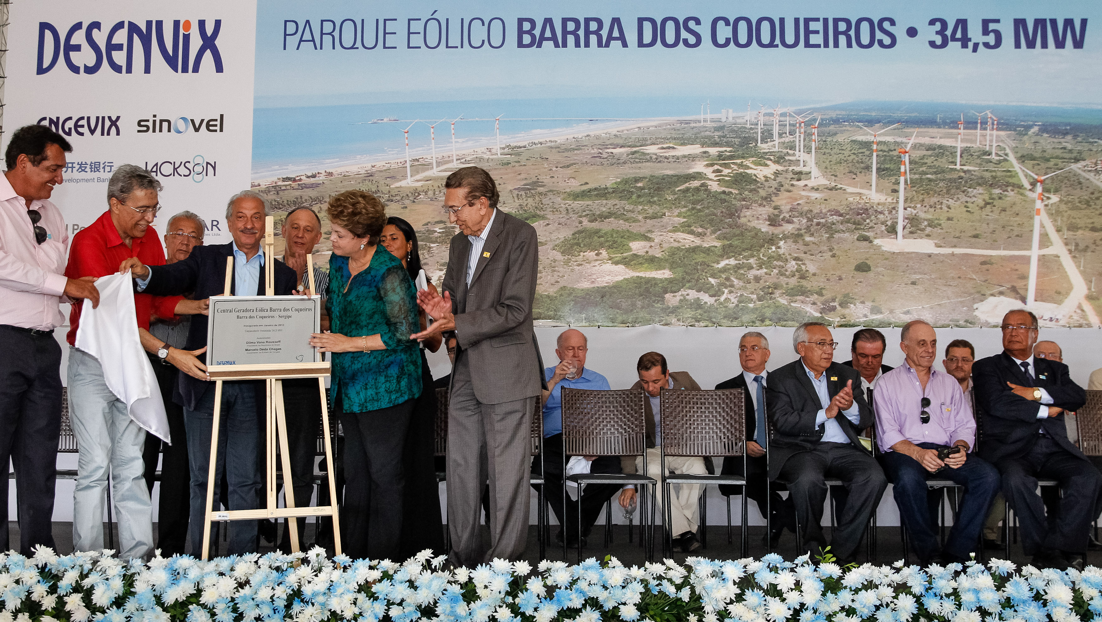 Presidenta Dilma Rousseff durante cerimônia de inauguração do Parque Eólico Barra dos Coqueiros, entrega de máquinas retroescavadeiras e anúncio de investimentos no estado de Sergipe. Barra dos Coqueiros - SE, 29/01/2012
