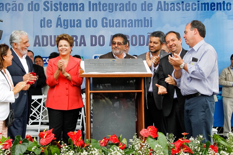 Presidenta Dilma Rousseff durante cerimônia de inauguração do Sistema Adutor da Região de Guanambi - Adutora de Algodão. Malhada - BA, 09/11/2012